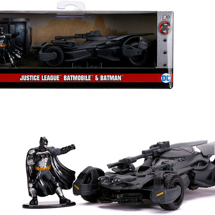 2017 Batmobile with Diecast Batman Figurine "Justice League" (2017) Movie "DC Comics" "Hollywood Rides" Series 1/32 Diecast Model Car by Jada