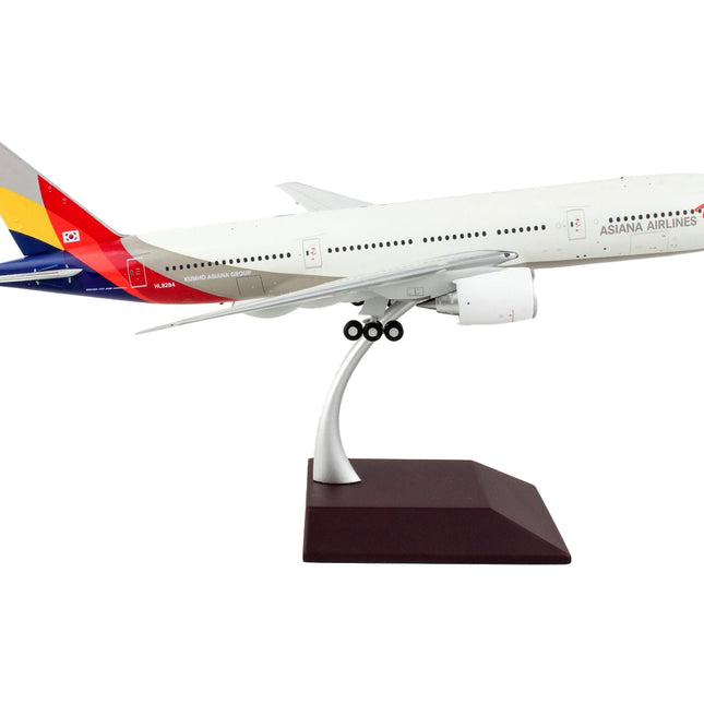 Boeing 777-200ER Commercial Aircraft "Asiana Airlines" White with Striped Tail "Gemini 200" Series 1/200 Diecast Model Airplane by GeminiJets