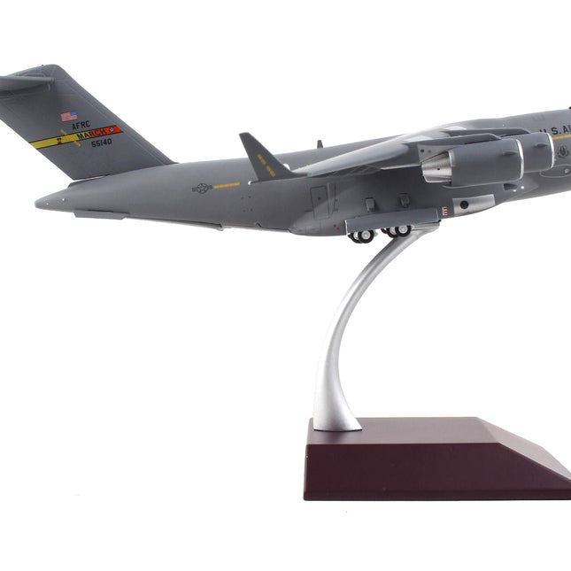 Boeing C-17 Globemaster III Transport Aircraft "March Air Force Base" United States Air Force "Gemini 200" Series 1/200 Diecast Model Airplane by GeminiJets