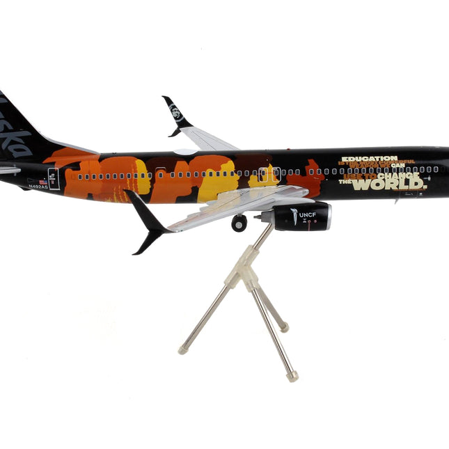 Boeing 737-900ER Commercial Aircraft "Alaska Airlines - Our Commitment" Black with Graphics "Gemini 200" Series 1/200 Diecast Model Airplane by GeminiJets