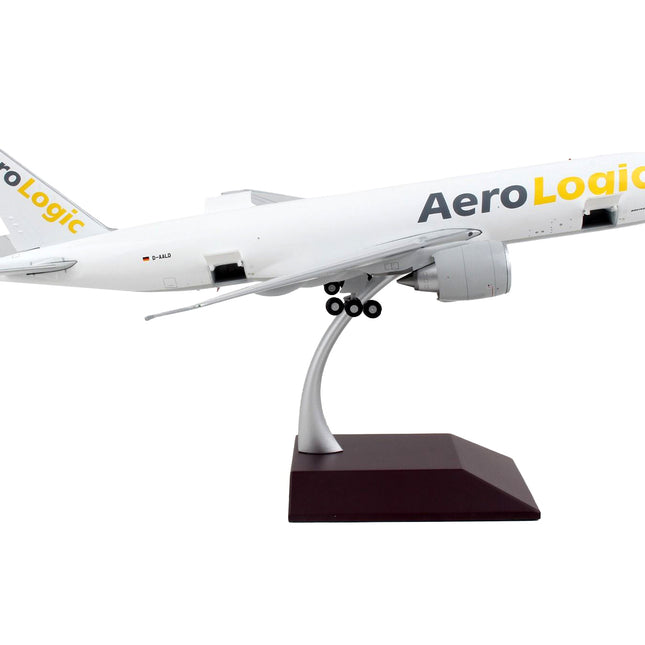 Boeing 777F Commercial Aircraft "AeroLogic" White "Gemini 200 - Interactive" Series 1/200 Diecast Model Airplane by GeminiJets