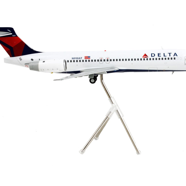 Boeing 717-200 Commercial Aircraft "Delta Air Lines" White with Blue Tail "Gemini 200" Series 1/200 Diecast Model Airplane by GeminiJets