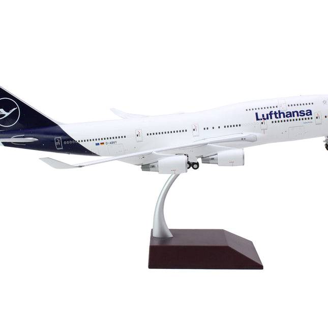 Boeing 747-400 Commercial Aircraft "Lufthansa" (D-ABVY) White with Dark Blue Tail "Gemini 200" Series 1/200 Diecast Model Airplane by GeminiJets