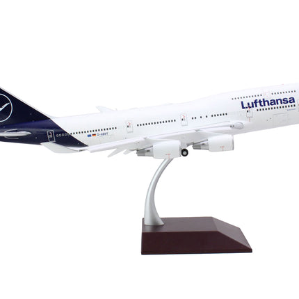 Boeing 747-400 Commercial Aircraft with Flaps Down "Lufthansa" (D-ABVY) White with Dark Blue Tail "Gemini 200" Series 1/200 Diecast Model Airplane by GeminiJets