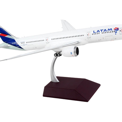 Boeing 787-9 Commercial Aircraft "LATAM Airlines" White with Blue Tail "Gemini 200" Series 1/200 Diecast Model Airplane by GeminiJets