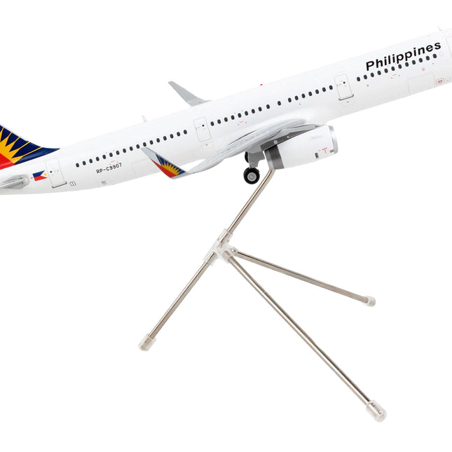 Airbus A321 Commercial Aircraft "Philippine Airlines" White with Tail Graphics "Gemini 200" Series 1/200 Diecast Model Airplane by GeminiJets