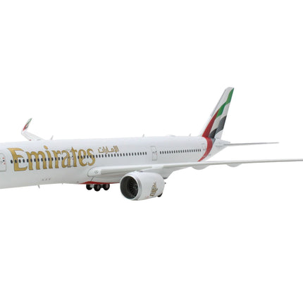 Airbus A350-900 Commercial Aircraft "Emirates Airlines" White with Striped Tail "Gemini 200" Series 1/200 Diecast Model Airplane by GeminiJets