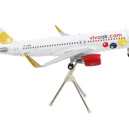 Airbus A320 Commercial Aircraft "Viva Air" White with Tail Graphics "Gemini 200" Series 1/200 Diecast Model Airplane by GeminiJets