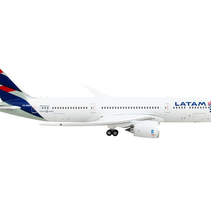 Boeing 787-9 Commercial Aircraft "LATAM Airlines" White with Blue Tail 1/400 Diecast Model Airplane by GeminiJets