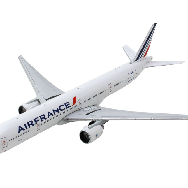 Boeing 777-300ER Commercial Aircraft "Air France" (F-GZNH) White with Striped Tail 1/400 Diecast Model Airplane by GeminiJets