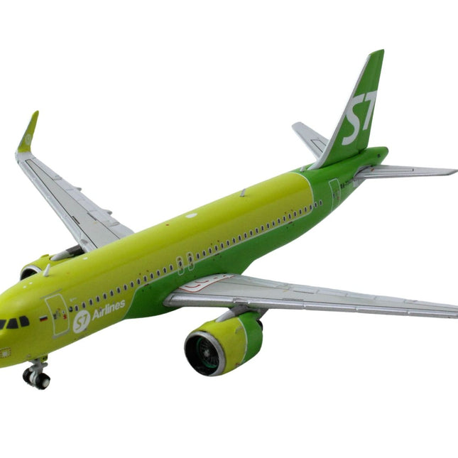 Airbus A320neo Commercial Aircraft "S7 Airlines" (RA-73428) Green Two-Tone 1/400 Diecast Model Airplane by GeminiJets