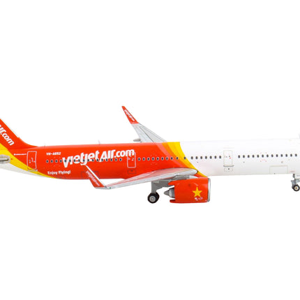 Airbus A321neo Commercial Aircraft "VietJet Air" White and Red 1/400 Diecast Model Airplane by GeminiJets