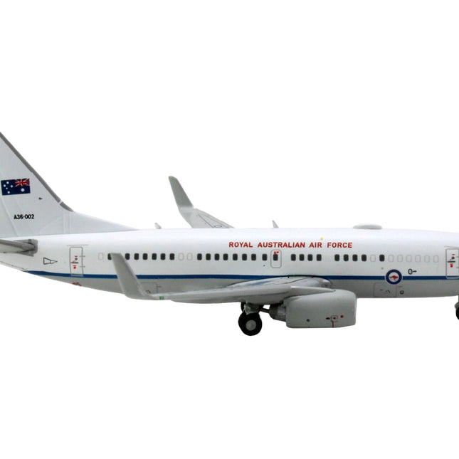 Boeing 737-700 Aircraft "Royal Australian Air Force" (A36-002) White with Blue Stripes "Gemini Macs" Series 1/400 Diecast Model Airplane by GeminiJets