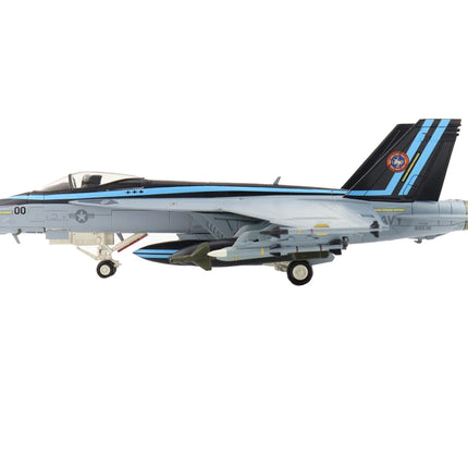 Boeing F/A-18E Super Hornet Fighting Aircraft "Top Gun NAS Fallon" (2020) United States Navy "Air Power Series" 1/72 Diecast Model by Hobby Master