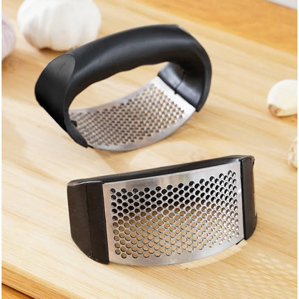 Stainless Steel Garlic Press for Easy Mincing and Crushing Garlic