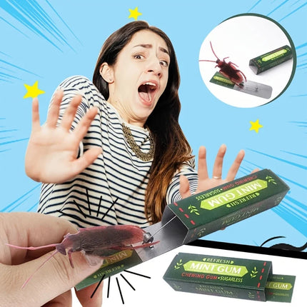 Simulation Cockroach Chewing Gum Toy – Funny Startle Novelty Self-Installation Prank Toy