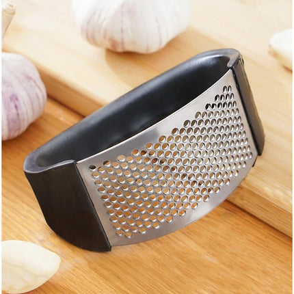 Stainless Steel Garlic Press for Easy Mincing and Crushing Garlic