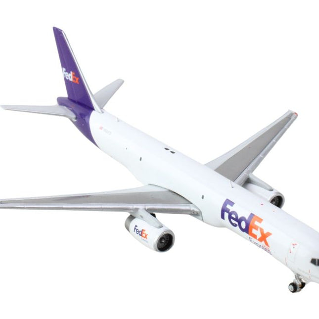 Boeing 757-200F Commercial Aircraft "FedEx (Federal Express)" (N921FD) White with Purple Tail 1/400 Diecast Model Airplane by GeminiJets