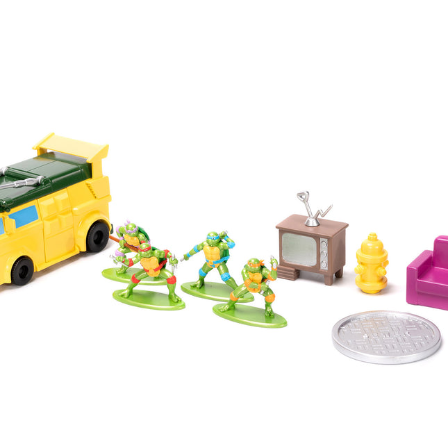 "Teenage Mutant Ninja Turtles" Turtle Lair Diorama Set with Figures and Party Wagon "Nano Scene" Series Model by Jada